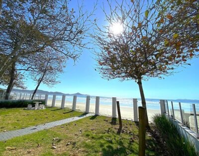 CR-L016 Casa con 4 habitaciones frente al mar en Canto Grande