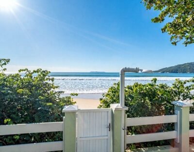 IB-Lccg13 Casa con 4 dormitorios frente al mar en Canto Grande