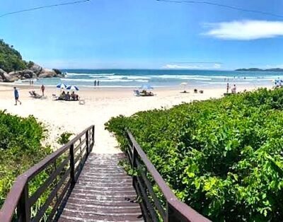 C8-022 Departamento con 3 suites en complejo frente al mar con piscina en Bombas