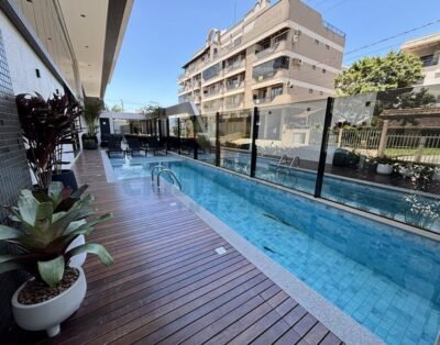 CR-009 Departamento de 3 suites y piscina a 80 metros del mar en Bombas