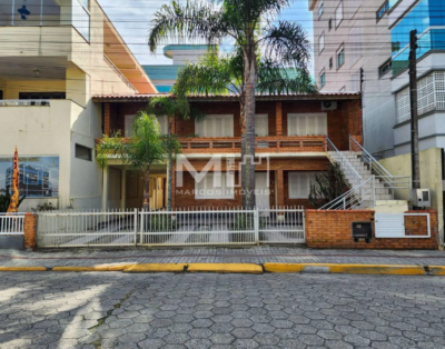 MA-L057 Departamento con 2 dormitorios a 140 metros del mar en Bombas