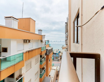 LI-967 Departamento de 2 habitaciones a 50 metros del mar en Bombinhas