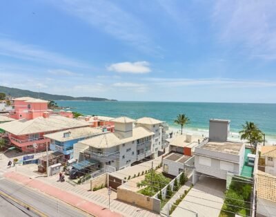 LI-001 Departamento de 3 habitaciones con vista al mar en Bombinhas