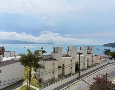 LI-1116 Departamento de 3 habitaciones, piscina y vista al mar en Bombinhas