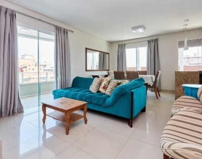 LI-983 Departamento de 2 suites a 100 metros del mar en Bombinhas