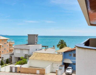 LI-1124 Departamento de 3 habitaciones con vista al mar en Bombinhas